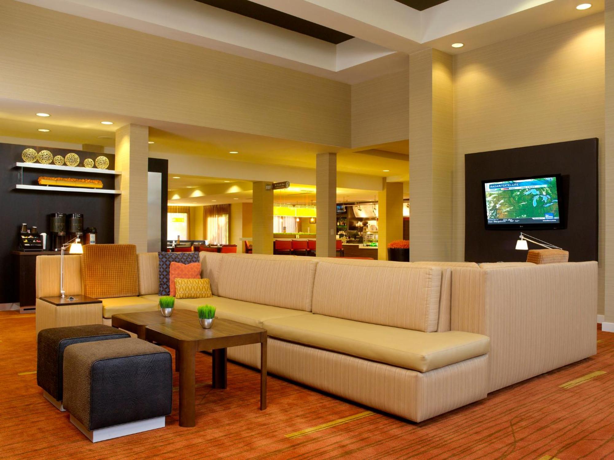 Courtyard Philadelphia/Langhorne Hotel Екстериор снимка