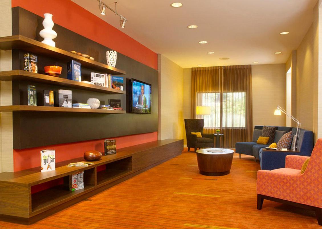 Courtyard Philadelphia/Langhorne Hotel Екстериор снимка