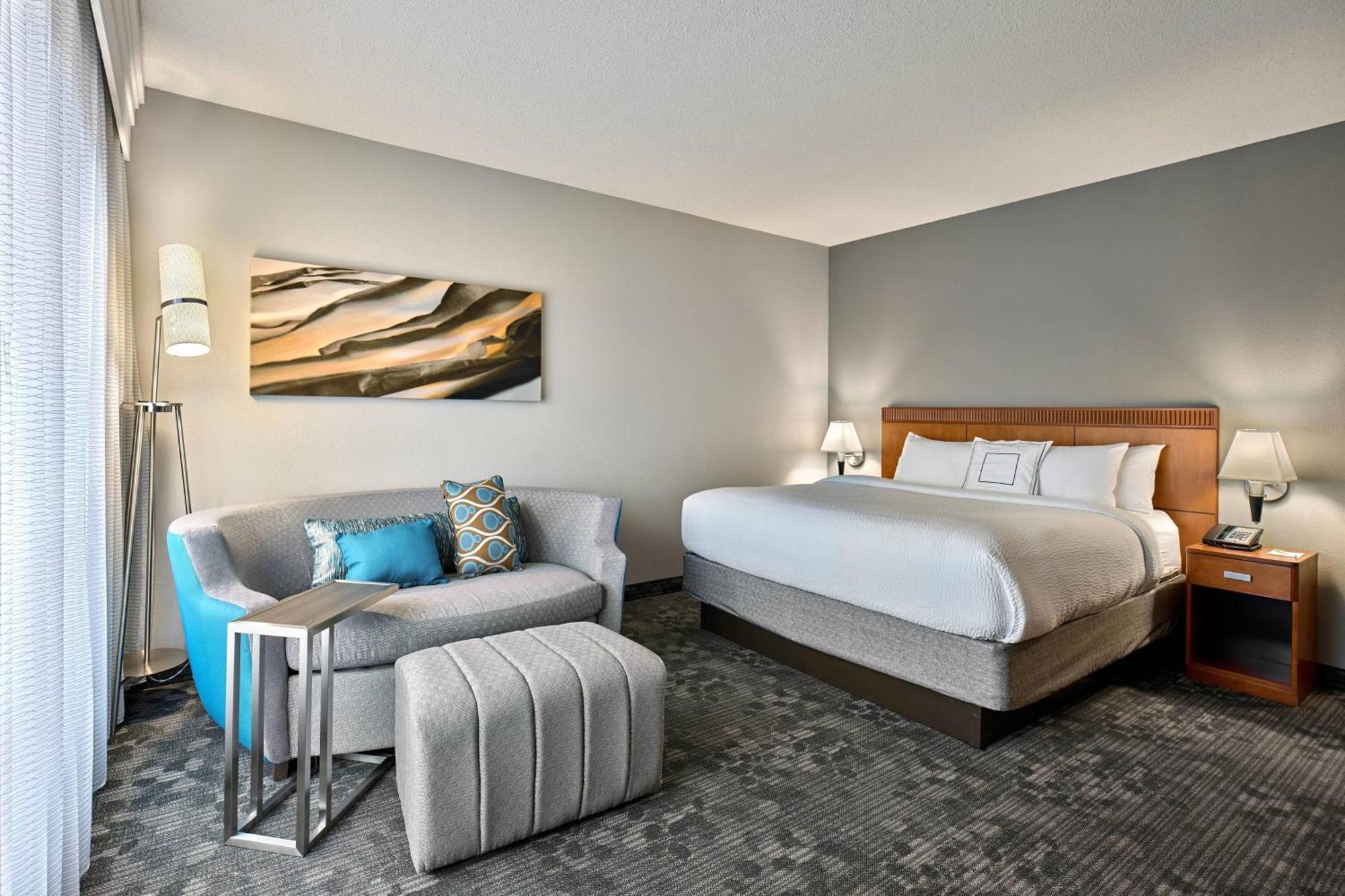 Courtyard Philadelphia/Langhorne Hotel Екстериор снимка