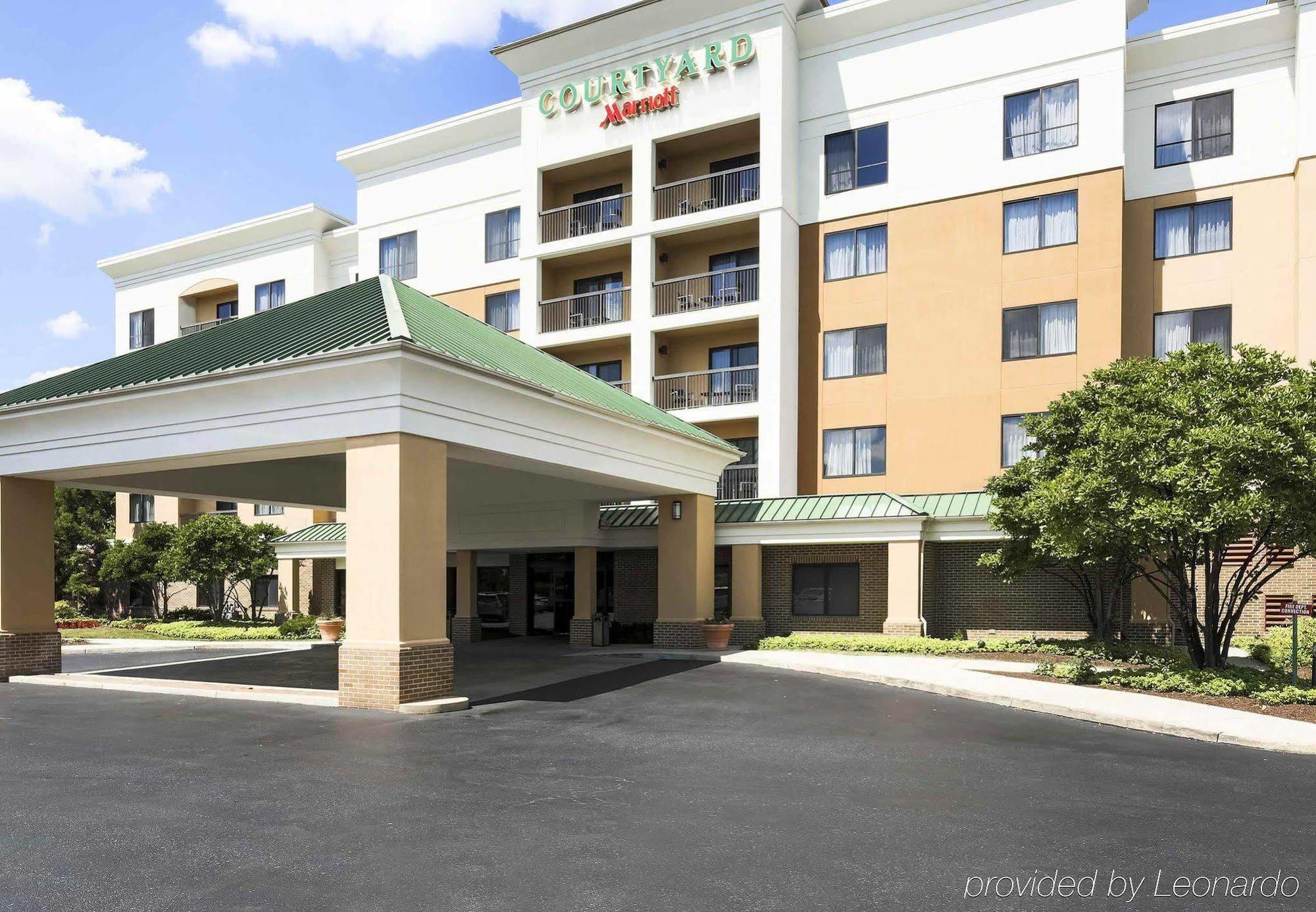 Courtyard Philadelphia/Langhorne Hotel Екстериор снимка