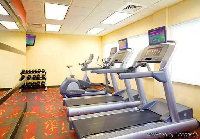 Courtyard Philadelphia/Langhorne Hotel Екстериор снимка